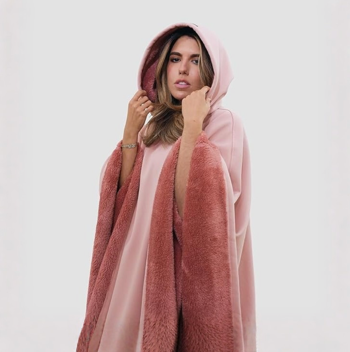 CalmWeave™ Hoodie – Premium Relaxation Wear